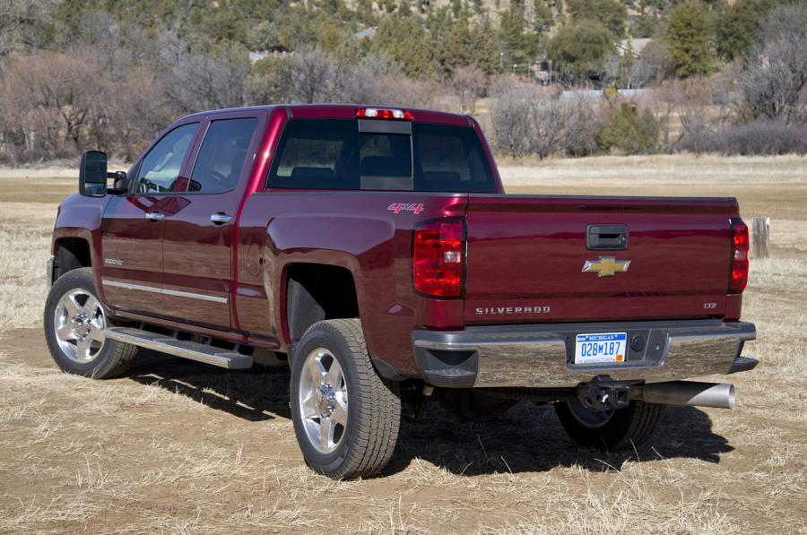  Chevrolet Silverado 2500 HD 2015 года  (фото 27 из 36)